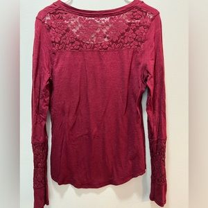 Maurices Cute Ribbed w/Lace Shirt